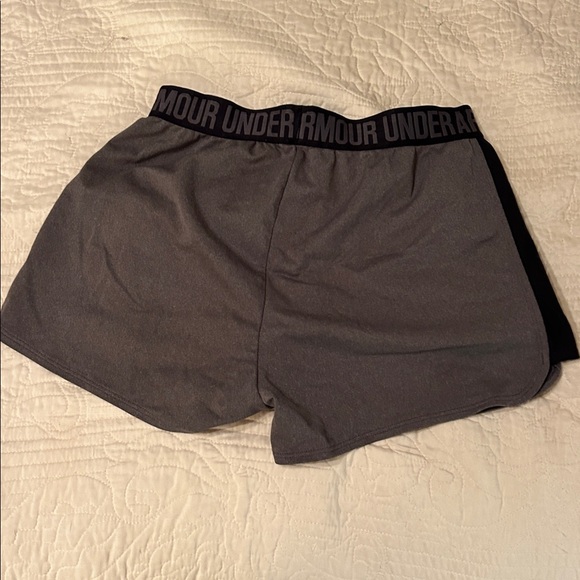 Under Armour Women's Athletic Shorts in Gray and Black - Picture 2 of 2
